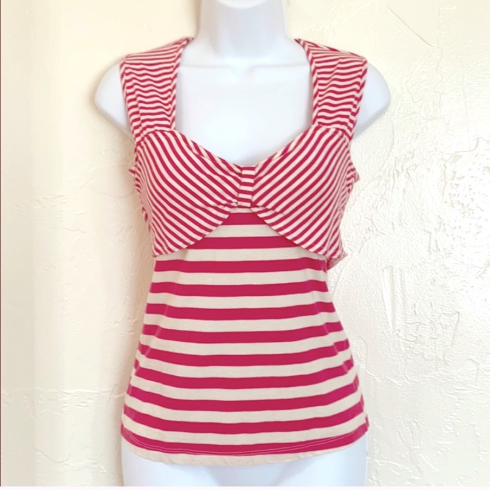 🎉HP🎉 Anthropologie Pink and White Striped Top 💕🤍